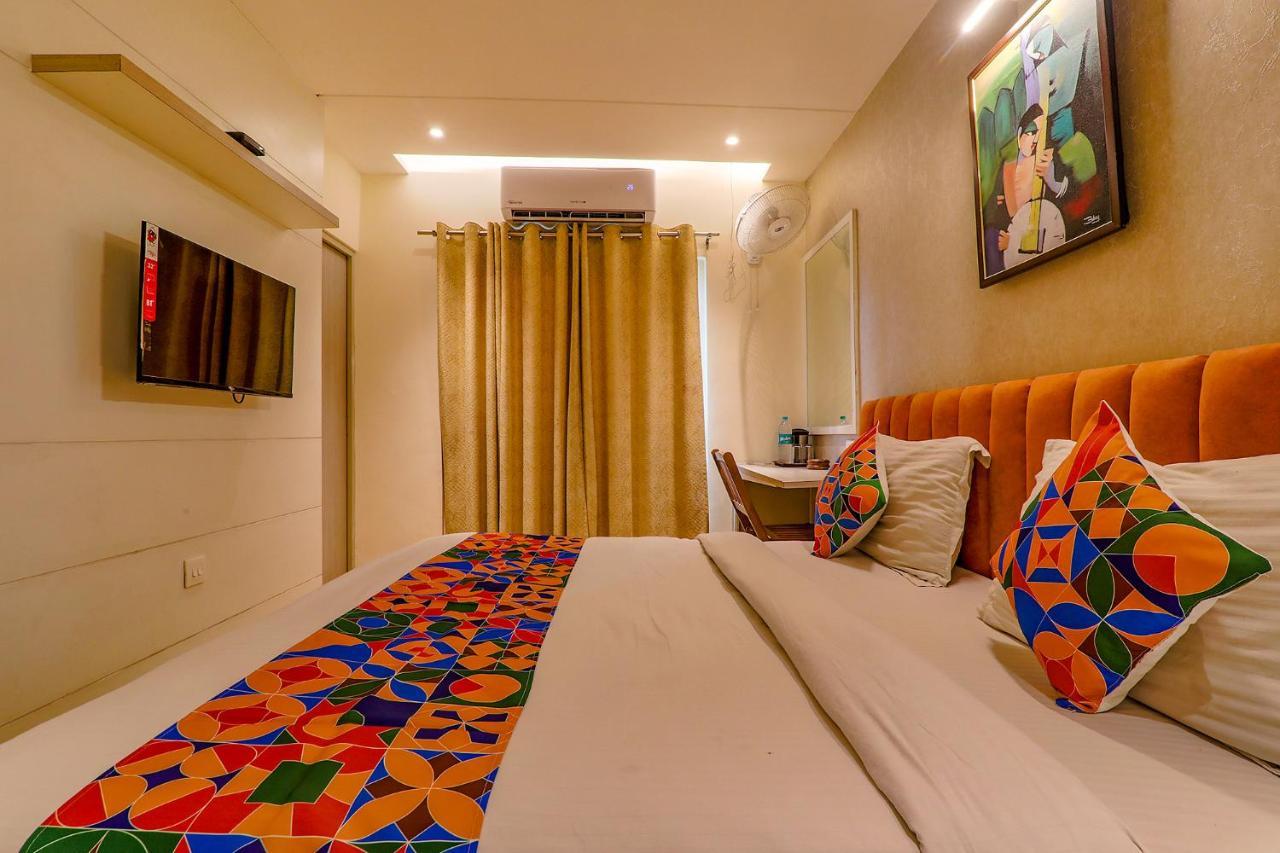 Hotel Townhouse Geetraj Near Shalimar Gateway Lakhnaú Exteriér fotografie