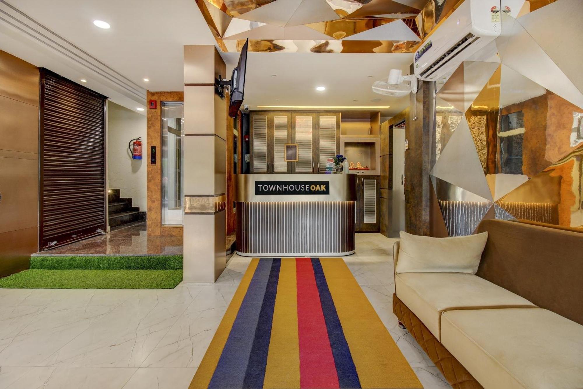 Hotel Townhouse Geetraj Near Shalimar Gateway Lakhnaú Exteriér fotografie