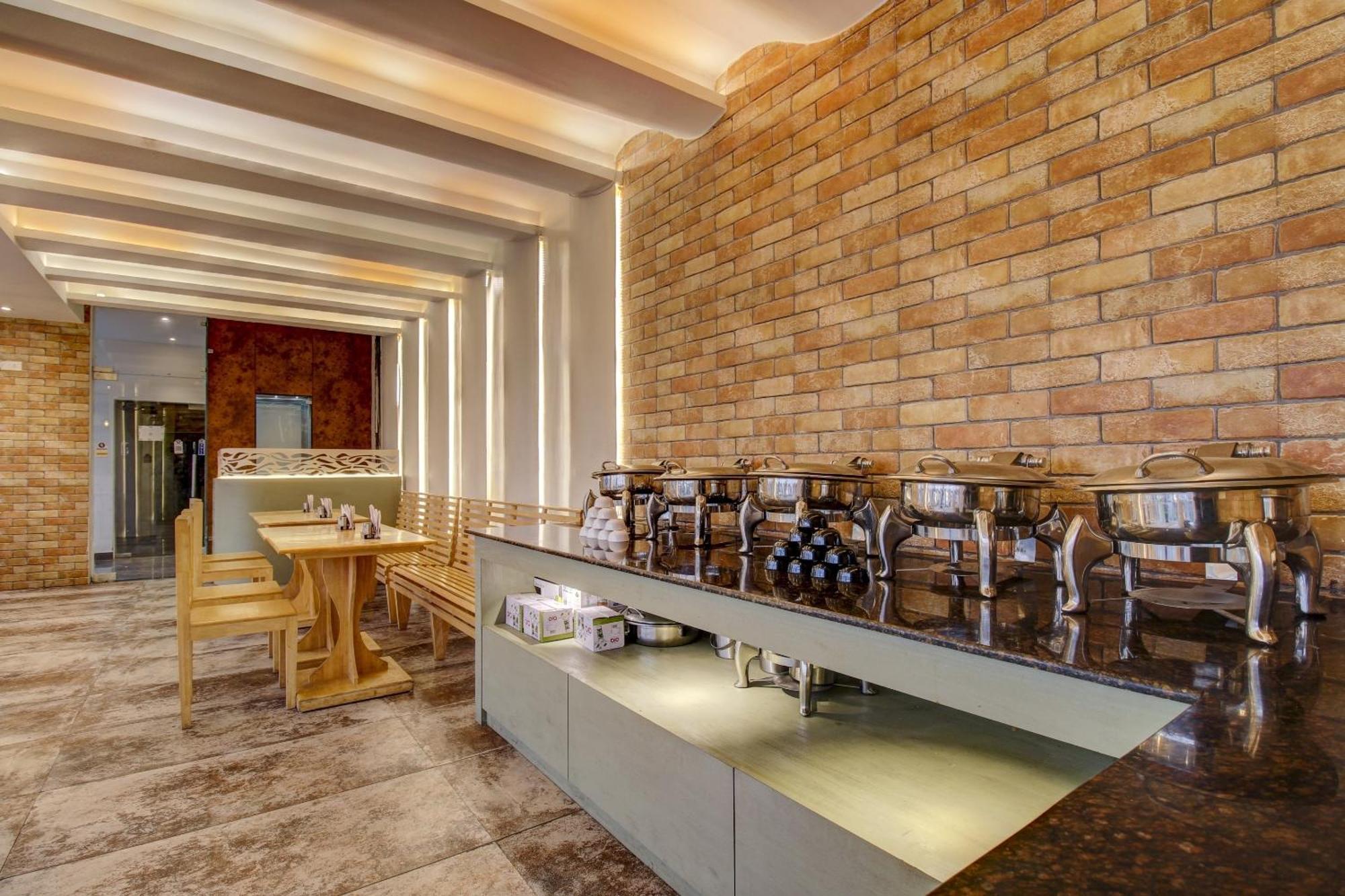 Hotel Townhouse Geetraj Near Shalimar Gateway Lakhnaú Exteriér fotografie